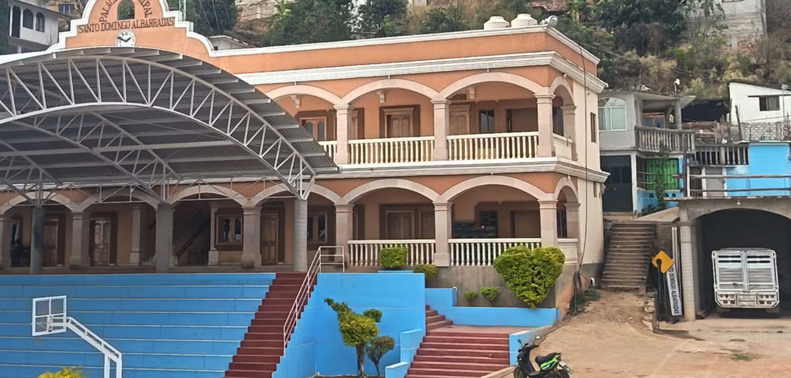 Santo Domingo Albarradas